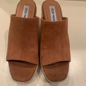 Steve Madden tan wedge. Size 7.5